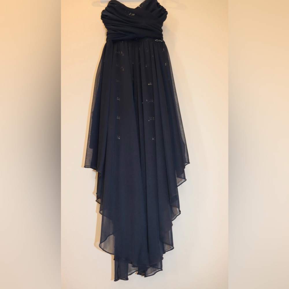 Junior prom dress. City triangles brand.